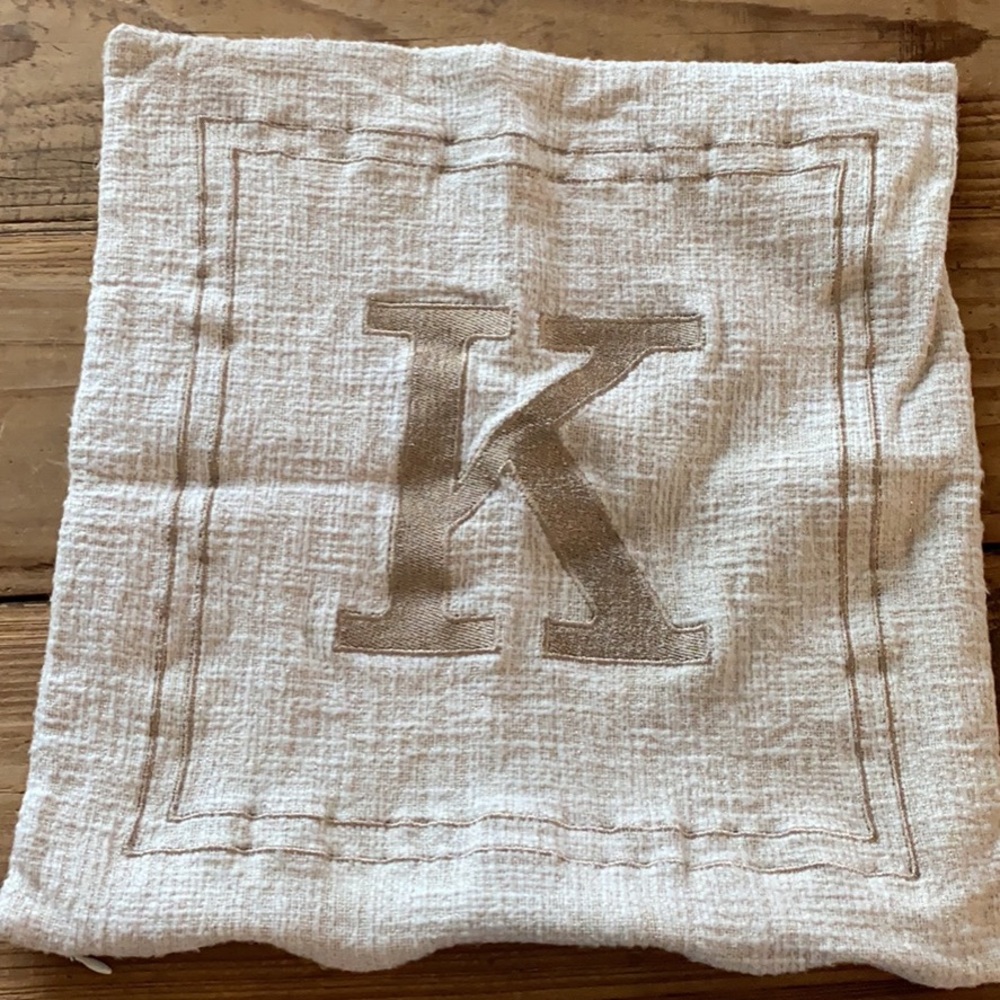K throw pillow cover